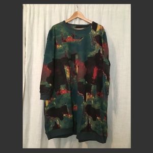 Oversized pattern sweatshirt dress with pockets